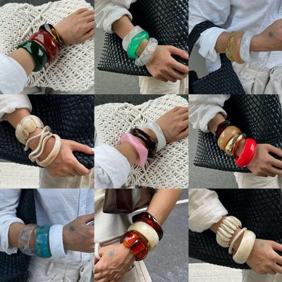 Stilvolles Acryl Breitseiten Unregelmäßiges Armband - High-End Design Nischenschmuck