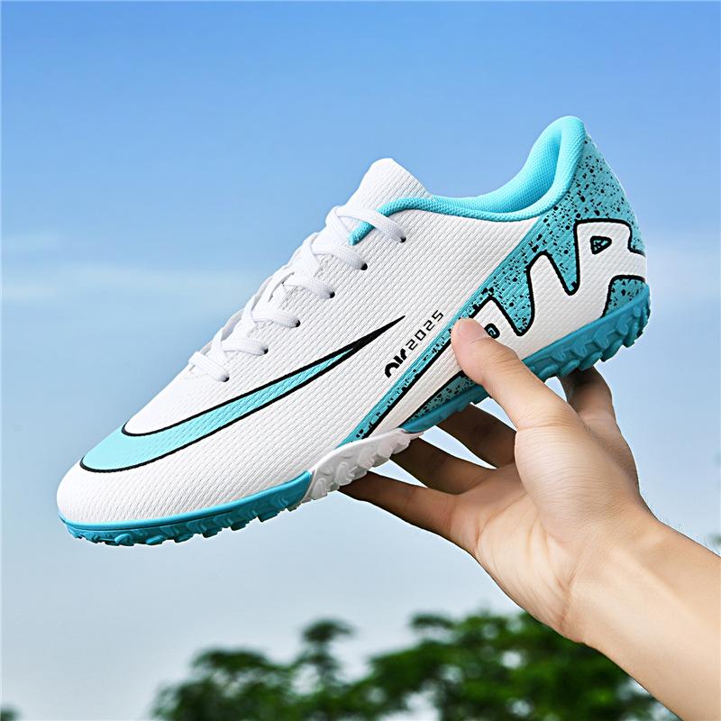 New low-top football shoes men's and women's youth artificial turf long nails broken nails professional football shoes