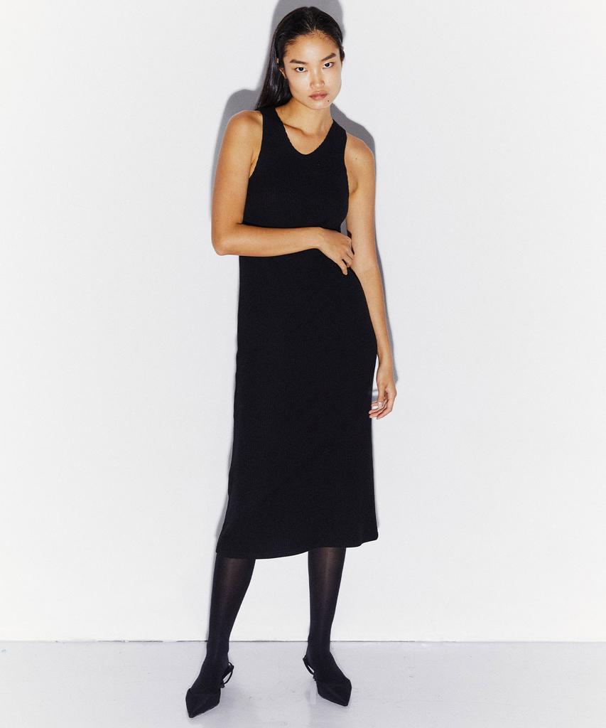 Kimdo Crop Turtleneck Sweater V-Neck Dress Set Black