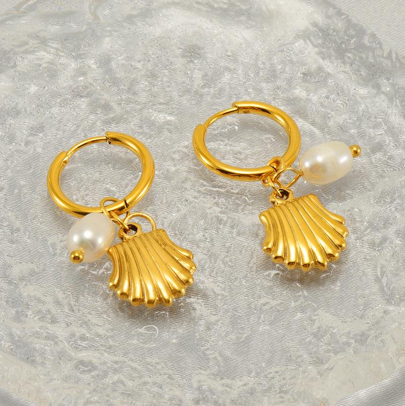 European and American Designer Titanium Steel Pearl Earrings – Women's High-End French Fan-Shaped Fashion Jewelry
