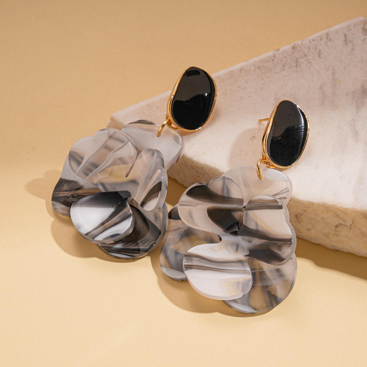 

Smudged Geometric Flower Earrings, Fashionable and High-end Earrings срібний