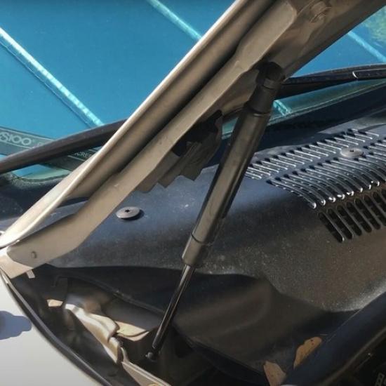 2Pcs For Jeep Grand Cherokee 1999-2004 Front Hood Gas Lift Support Shock Struts