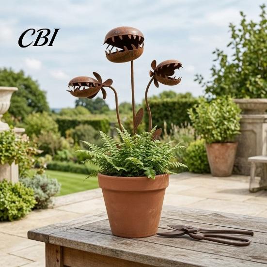 Outdoor Flower Bed Stake Carnivorous Plant Garden Stake, Metal Venus Flytrap Sculpture, Rusty Monstrous Ornament for Yard Lawn Landscape Accessory