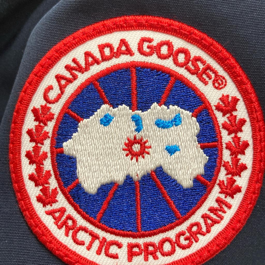 CANADA GOOSE 3037L Navy Victoria Parka Down Jacket Jacket NavyUsed