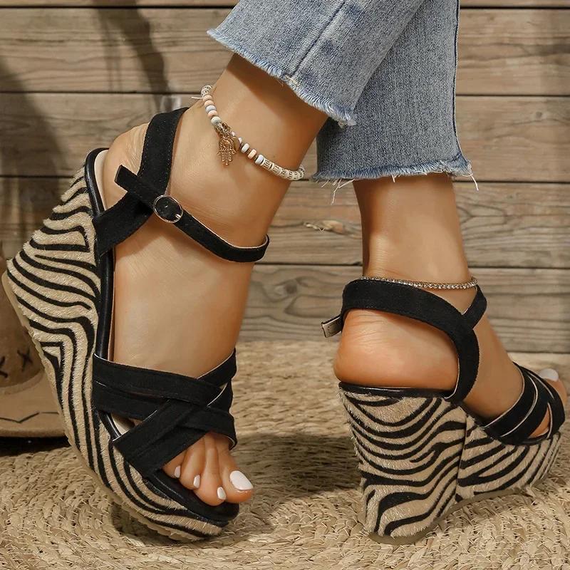 Fashion Shoes for Women Fashion Stripe Platform Sandals Summer Cross Strap Open Toe Sandal Woman Vacation Back Strap Wedge Sandal Female