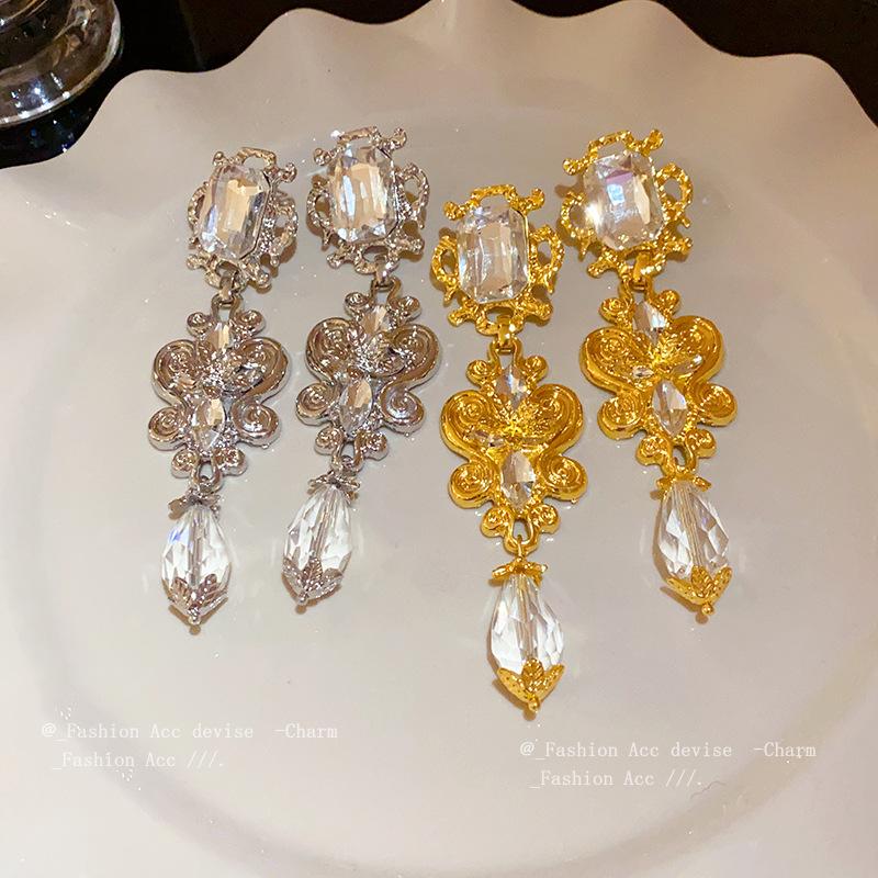 Silver needle crystal square fringed earrings retro exaggerated high-end temperament earrings court style light luxury earrings
