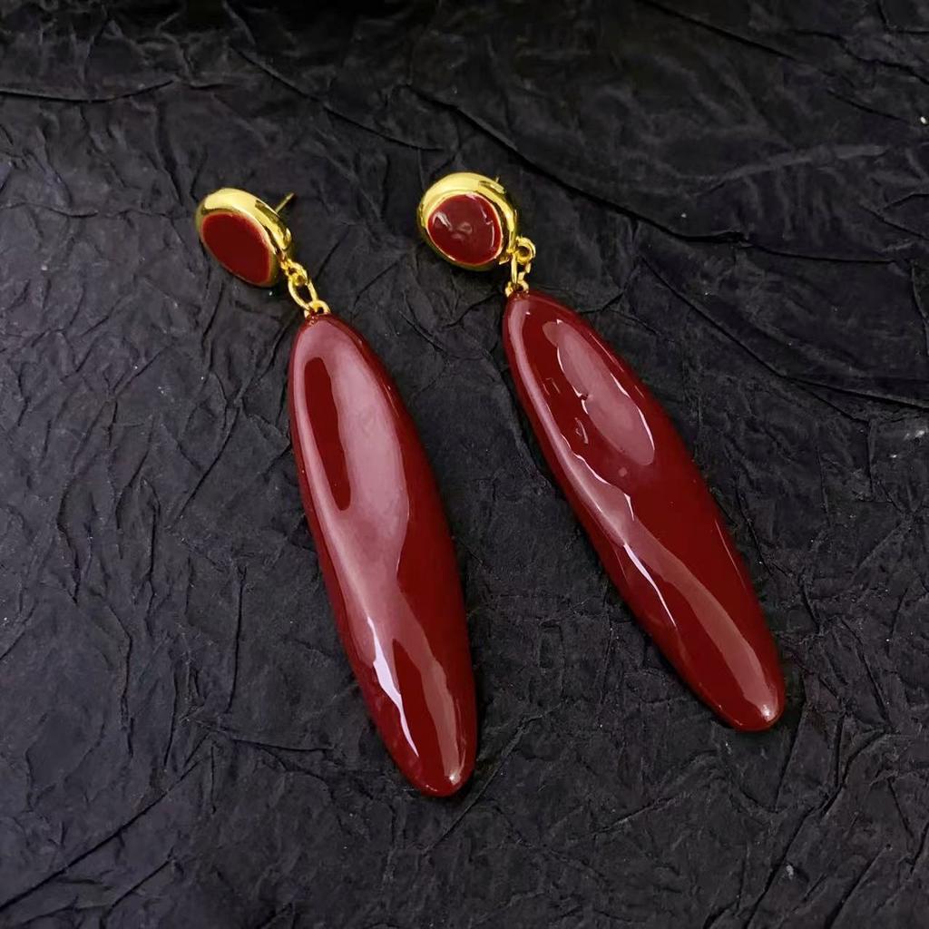 New French Retro Feng Shui Drip Shaped Earrings, Versatile and High-end, Hanging Long Earrings and Earrings