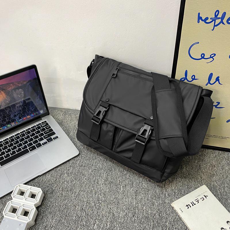 Men's Trendy Large Capacity Japanese Style Crossbody Messenger Bag