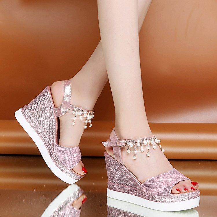 Neu Frauen Keil Sandalen Sommer Perle Studded Detail Plattform Sandalen Schnalle Riemen Peep Toe Dicken Boden Casual