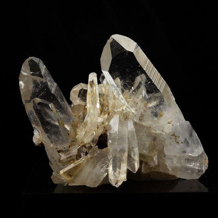 Pierres et Minéraux. Quartz. 164.0 ct. Vizille, Isère, France..