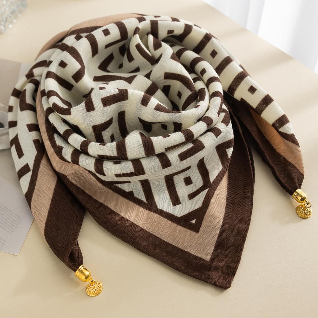 Winter Warm Scarves, Shawls, Classic Plaid Straps, Cardigans, And Warm Blankets For External Use