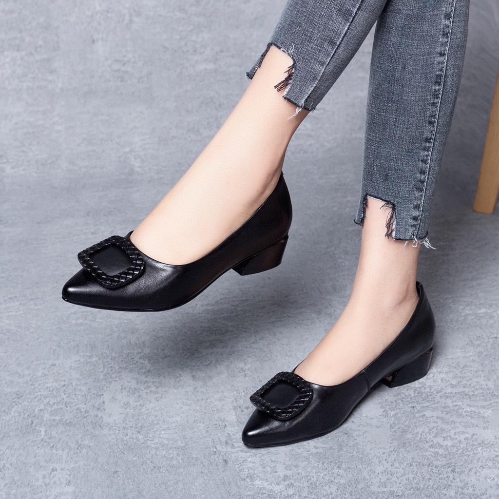 2025 autumn new fashion pointed square buckle temperament low heel single shoes first layer cowhide flat loafers work shoes