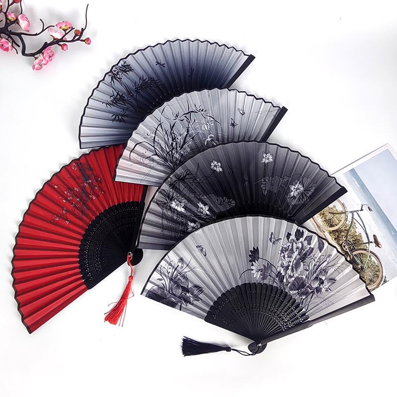 Retro-Tanzfächer im japanischen Stil für den Sommer - Klassischer antiker Stil