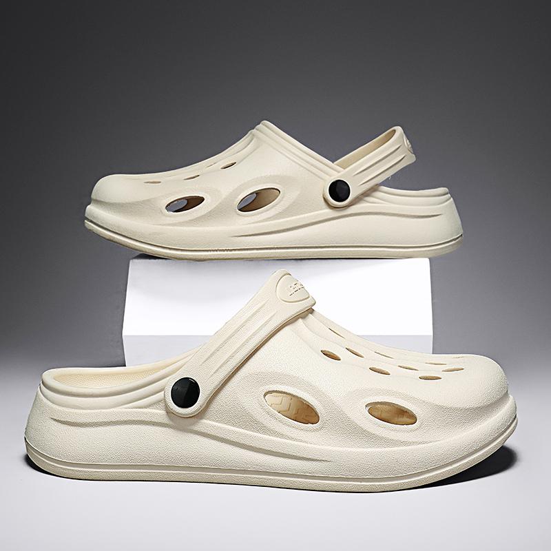 Fashion 2025 Summer New Hole Shoes for Men Breathable and Comfortable Garden Clogs Slippers Anti Slip Beach Sandals Shoes