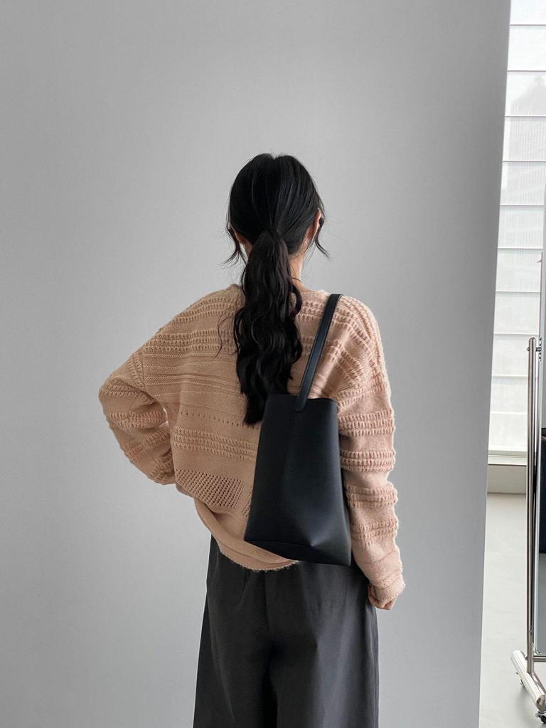 Blue Korean-Style Hollow-Out Round Neck Sweater - Women's Loose, Versatile Knitwear Y1293 for a Bright, Effortless Look
