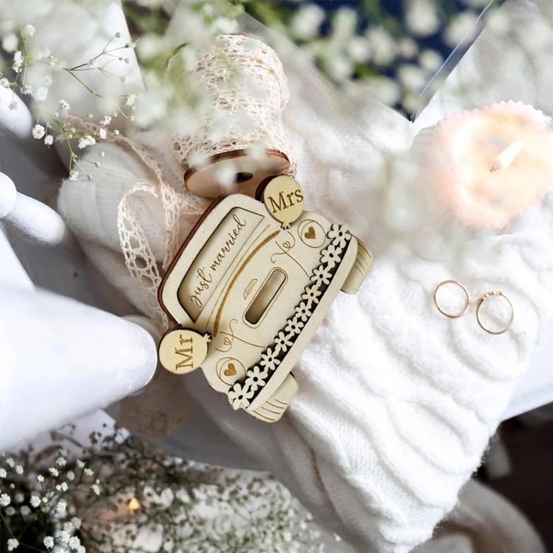 1PC Money Gift Holder Creative Congrats Card Wooden Crafts Desktop Ornament Unfinished Wood Car Shape Wedding