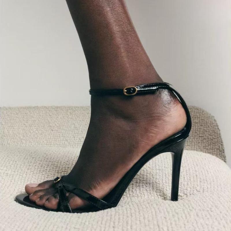 Fashion Fashion Black Narrow Band Buckle Design Brand Sandals Women High Quality Patent Leather Heeled Sandals Elegant Party Dress Shoes