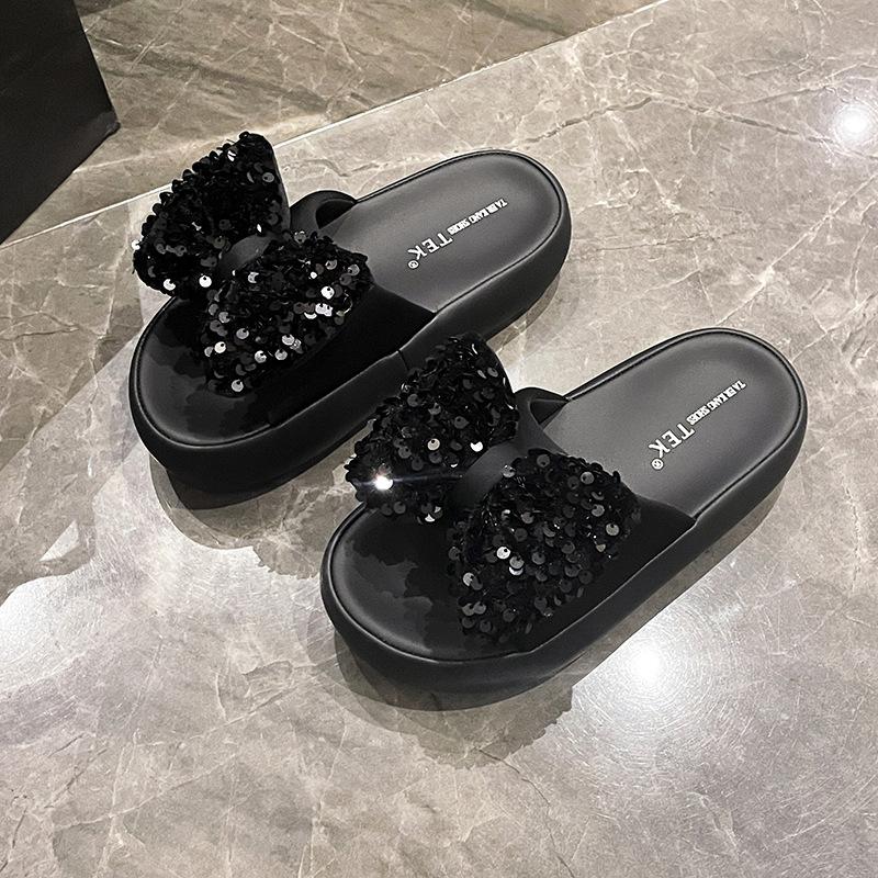 Plateau-Slipper Frühling und Sommer neue Mode Damenschuhe vielseitige Ein-Riemen-Sandalen weiche Sohle Strand-Slipper kühl