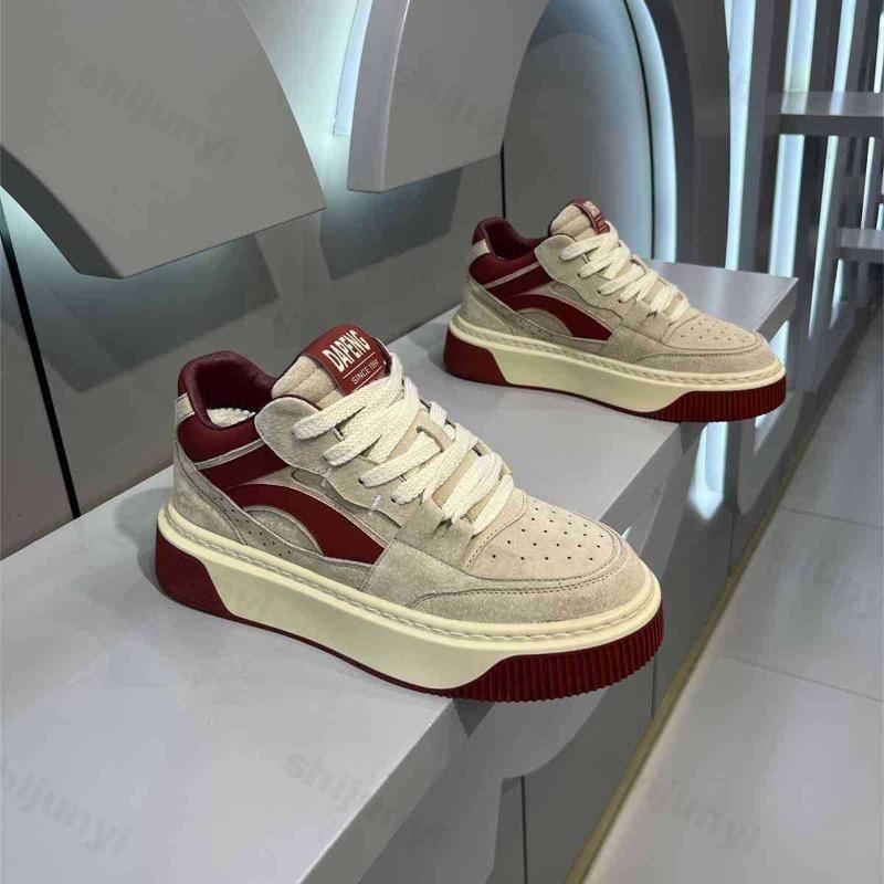 Fashion Autumn Men's Skateboarding Shoes Comfortable 2025 New High-Top Sneakers Casual Sports Shoes Men Street Leather Walking Shoes