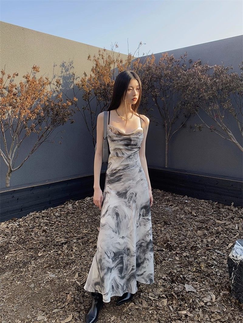 Coffee break French temperament waist floral suspender dress women s new summer seaside vacation dress S