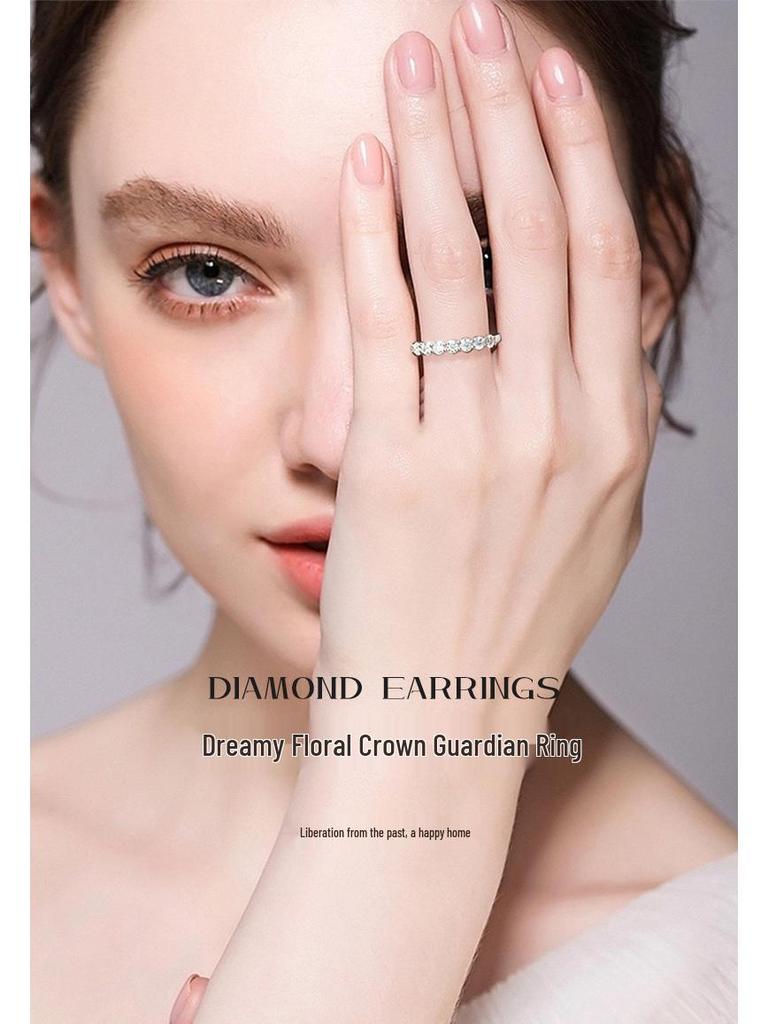 Elegant Moissanite Fashion Ring in S925 Sterling Silver