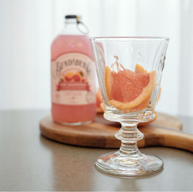 Other Mountain L Collection: Embossed Bee Juice Cup, Ice Cream Cup & White Grape Stemmed Wine Glass Set