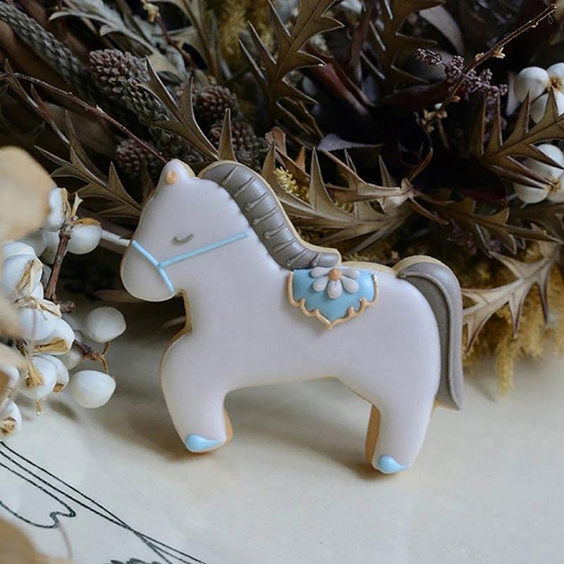 Cartoon Horse Shape Cookie Cutter Diy Biscuits Fondant Embossing Mold 2026 New Year Party Cake Decor Supplies Cookie Baking Tool