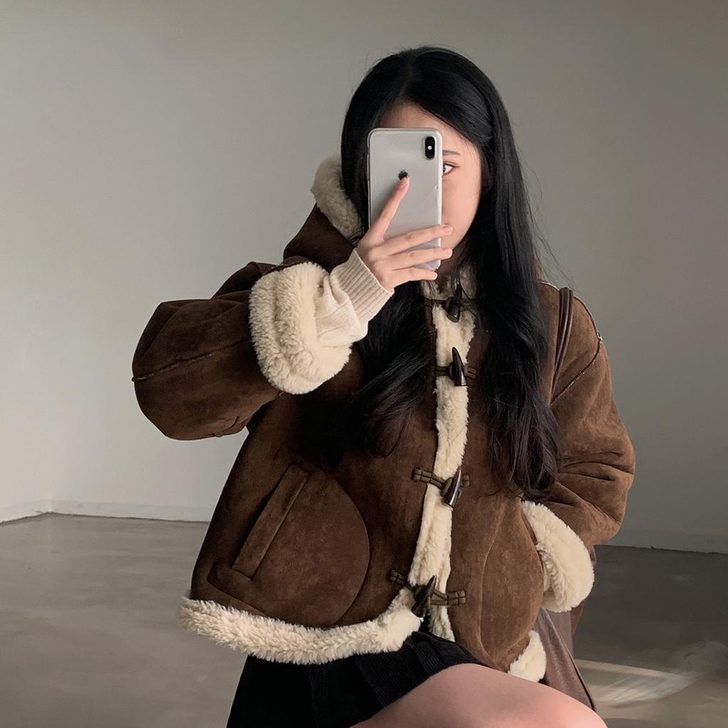Korea Chic Winter Retro Loose Coat Women Y2k Horn Buckle Fur Brown Lamb Wool Jackets 2000s Long Sleeve Hooded Outerwear Clothes