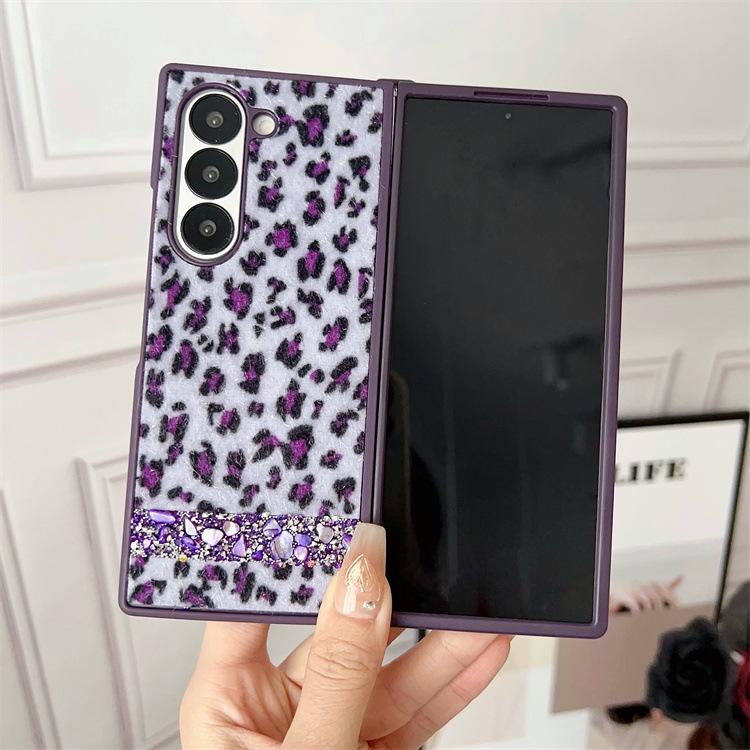 Applicable To Samsung ZFold7 Folding Leopard Print Mobile Phone Case Plush Splicing Zfold6/5 All-inclusive Anti-drop Protective Case