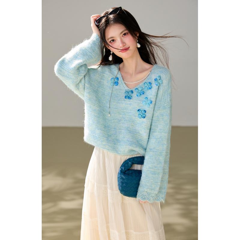 Elegant French Floral Knit Sweater for Women - New Autumn 2026 Blue Design