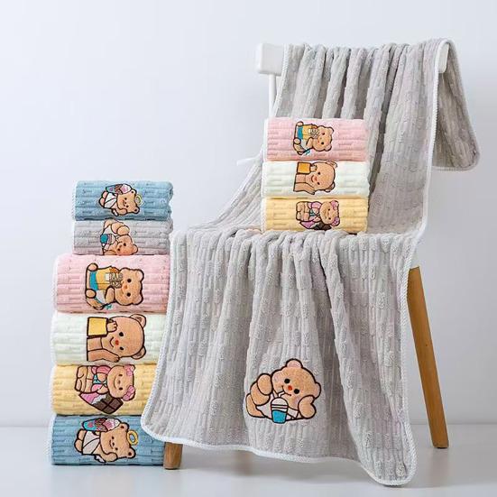 2Pcs Cartoon Bear Embroidered Towel Set Coral Fleece Bath And Hand Towels for Adults Quick Dry Bathroom Essentials for Home Bathroom Travel Seaside