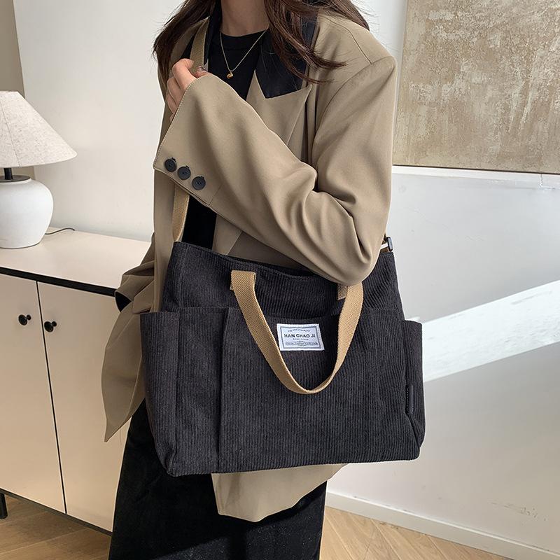 2025 Autumn and Winter New Niche Tote Bag Large Capacity Casual Shoulder Bag Simple Texture Student Armpit Backpack