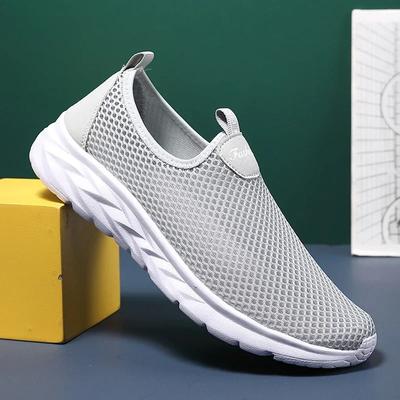 Fashion New Sneakers Men Slip On Casual Shoes Breathable Mesh Outdoor Non Slip Sports Shoes Lightweight Comfortable Shoes for Men