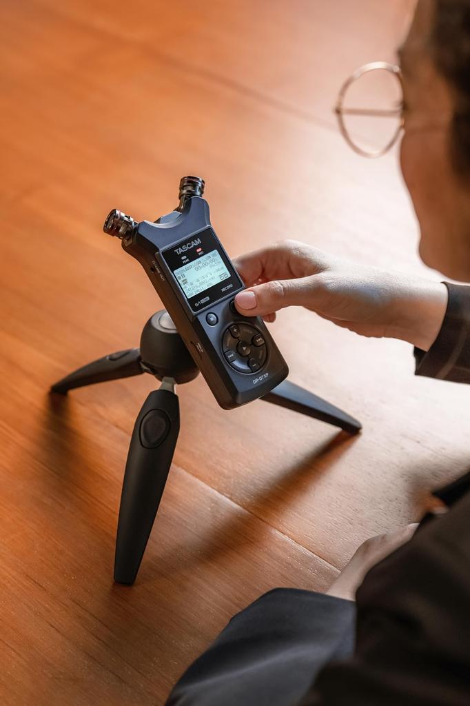 TASCAM Float Recording Stereo Portable Recorder DR-07XP 32-bit