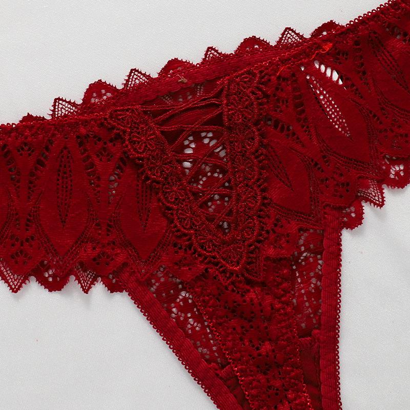 Women Sexy Lace Panties Low-waist G String Thong Underwear Female Hollow Out T-Back Lingerie Temptation Intimates