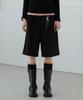 Mosyupamosyu Double-Pleat Bermuda Pants [Black]