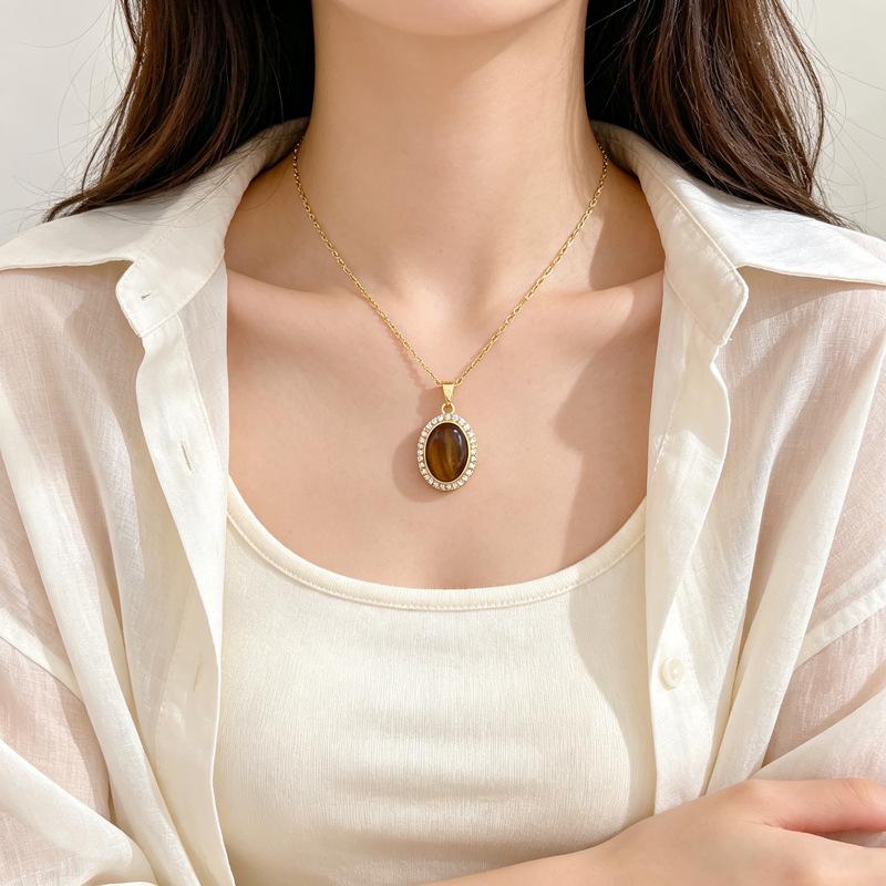 Female Versatile Goose Egg Palace Light Luxury Style Necklace H110