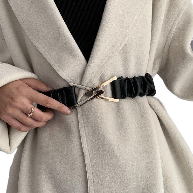 Triangle Chic Buckle Waist Belt For Women In Elegant Black And Beige Colors Ideal For Fall Fashion