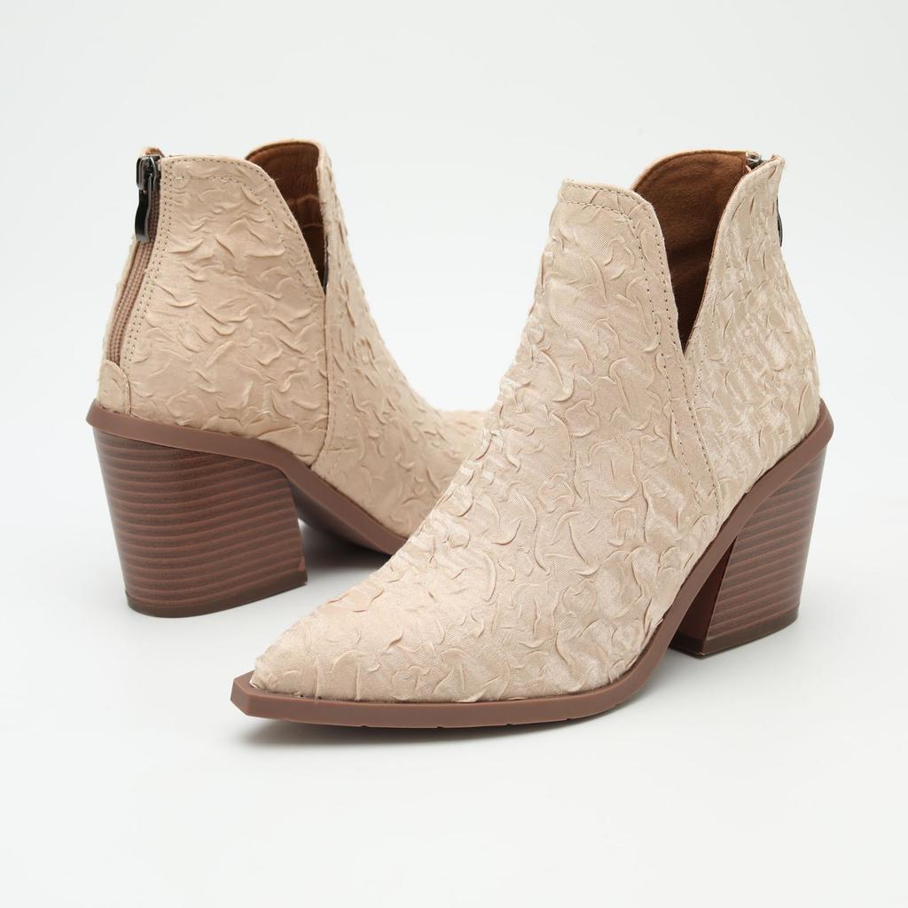 Popular Crumpled Women's Short Boots Pointed Thick Heel V-mouth Rear Zipper Boots Women's Large Size Women's Boots