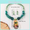 European Fashion Artificial Crystal Pendant Necklace With Handcrafted Geometric Glass Design For Women