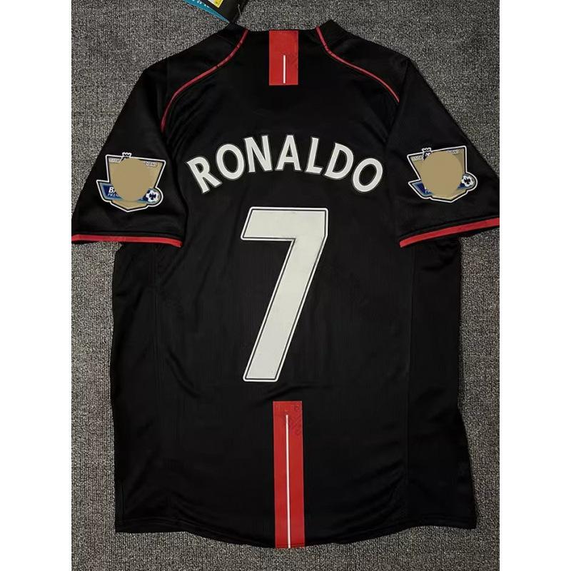 Retro Football Jersey Popular AC22 Kaka 80 Ronaldinho Manchester United Red Devils Santos 11 Source Manufacturer