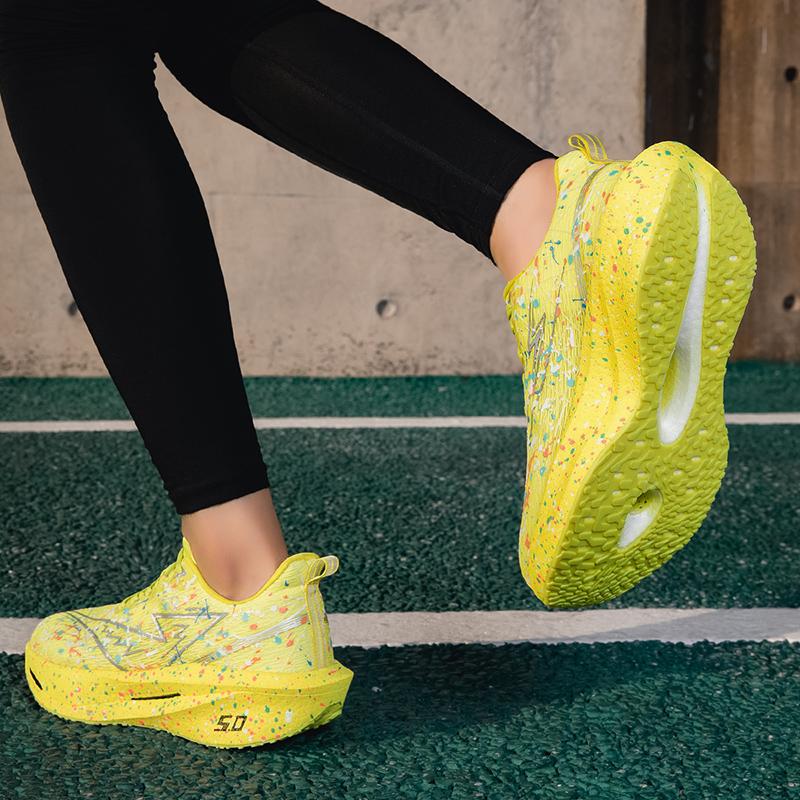 Lightweight Running Sports Shoes Men Women Damping Sneakers Breathable Mesh Trainers Anti-slip Tennis Basketball Training Shoes