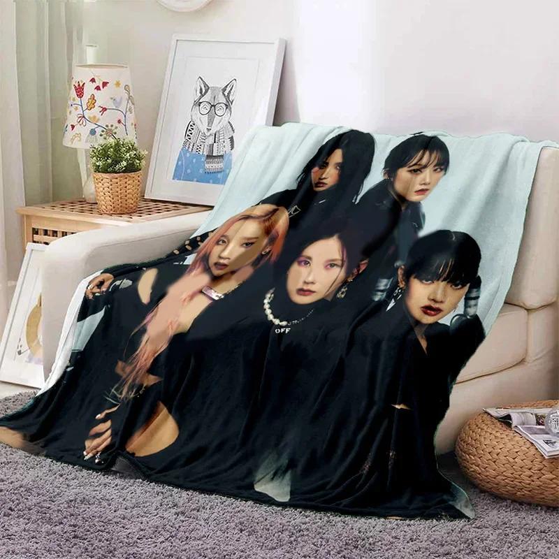 Kpop Girl Group (G)I-DLE Miyeon Minnie Soyeon Blanket Neverland Fans Gift Sofa Office Bed Adult Travel Cover Flannel Blanket