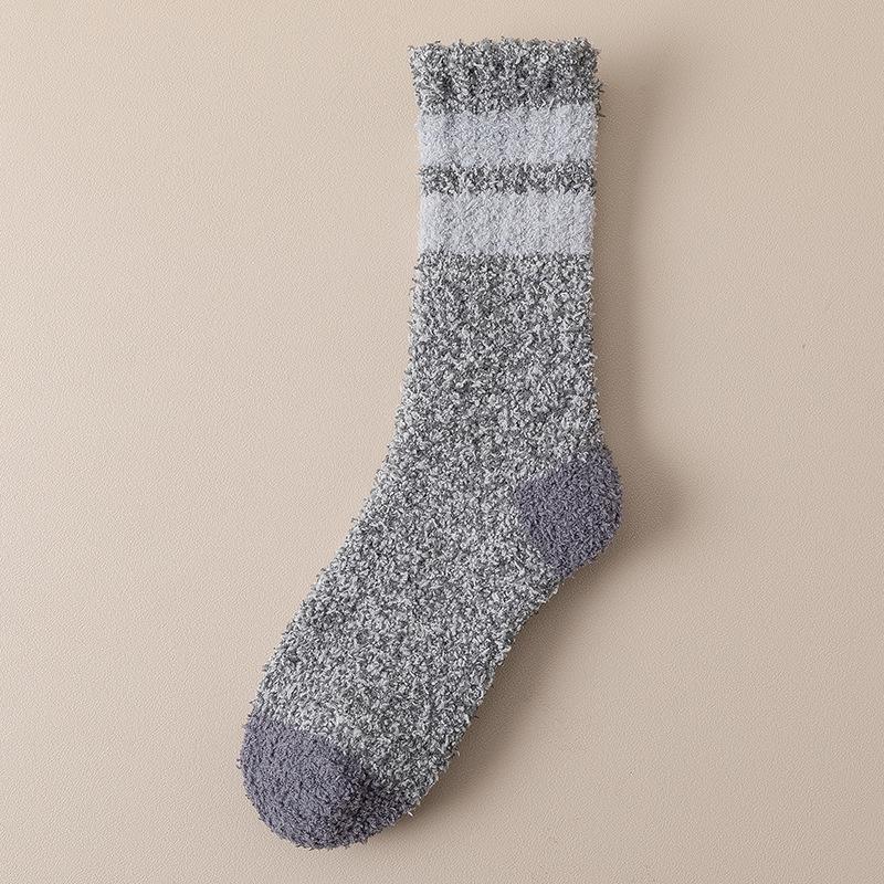 Herren Schwarze Halbhohe Verdickte Korallenfleece-Socken - Gemütliche Herbst-/Winter-Hausbodensocken