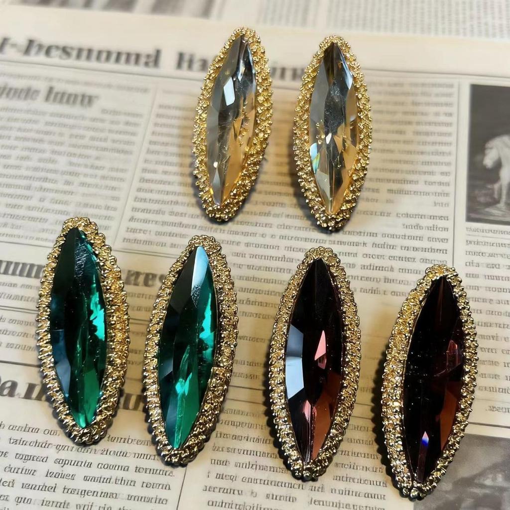 Gold Water Drop Rhinestone Earrings: French Niche Luxury Design for Women