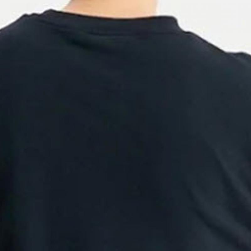 Ein neuer New Balance Stacked Logo Frottee-Sweatshirt Nbncd4s021 19