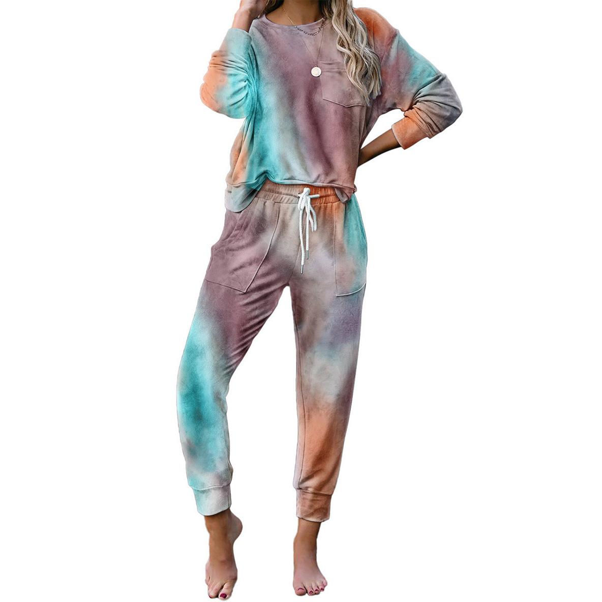 

Женский комплект из 2 предметов: футболка, брюки, топ с длинным рукавом и круглым вырезом, спортивный костюм с принтом тай-дай M разноцветный