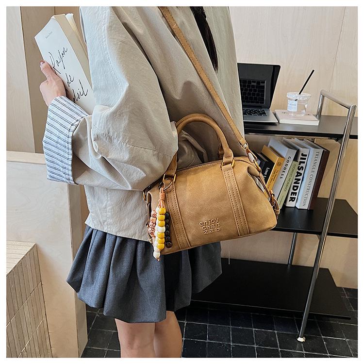 2025 Retro Minimalist Women's Crossbody Commuter Bag - Versatile, Fashionable, Casual Pillow Handbag