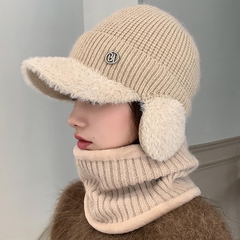 Winter Women's Hat Korean Version Warm Neck and Ear Protection Hat Outdoor Windproof Knitted Hat Scarf Two-piece Set