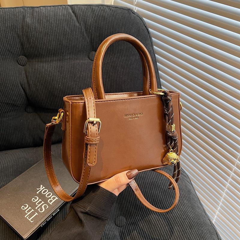 Popular Fashion Retro Hand Shoulder Bag New Simple Casual Shoulder Oblique Span Small Square Bag